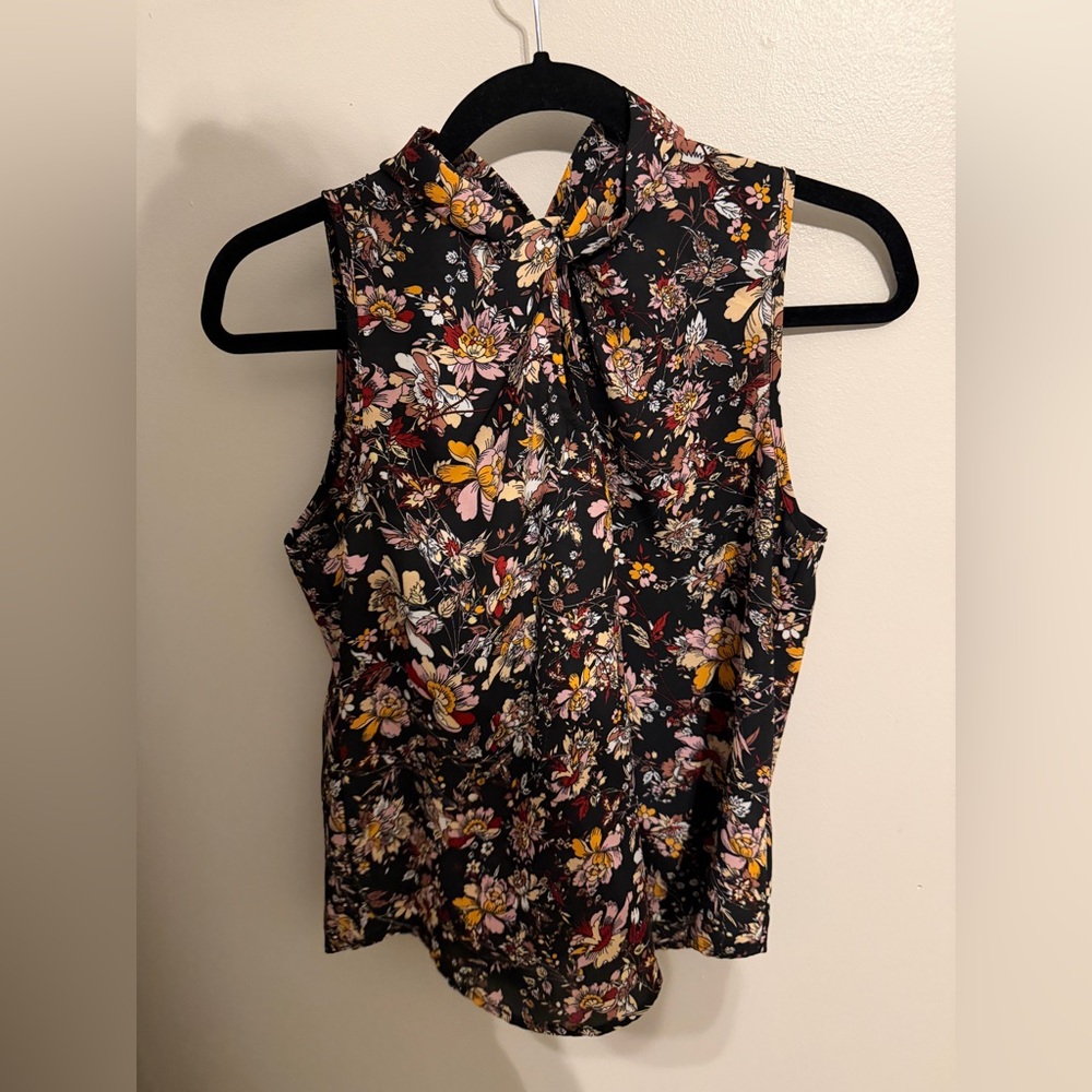 Floral Print Sleeveless Blouse